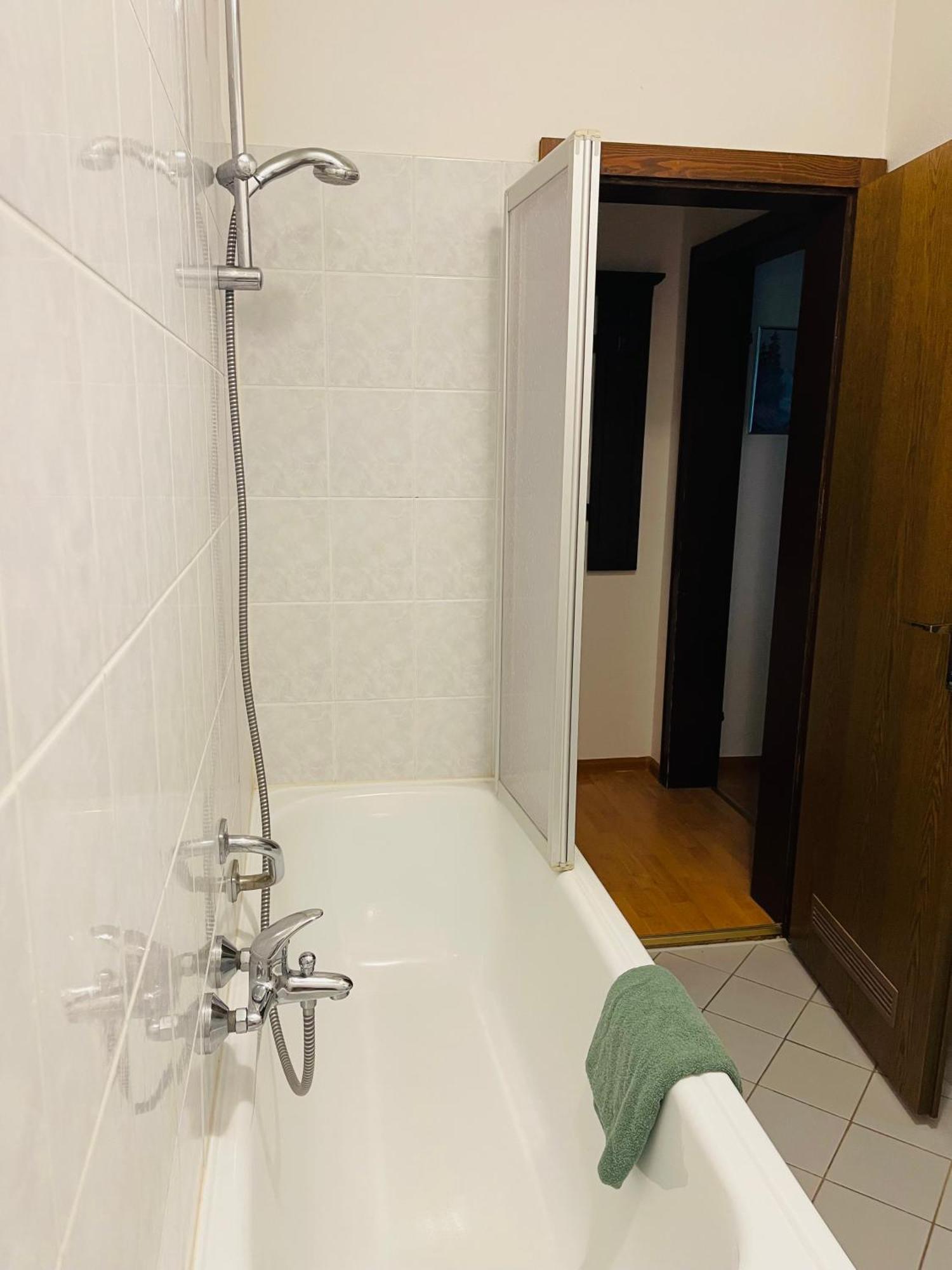 Hotel Ochsen Ortenberg  Экстерьер фото